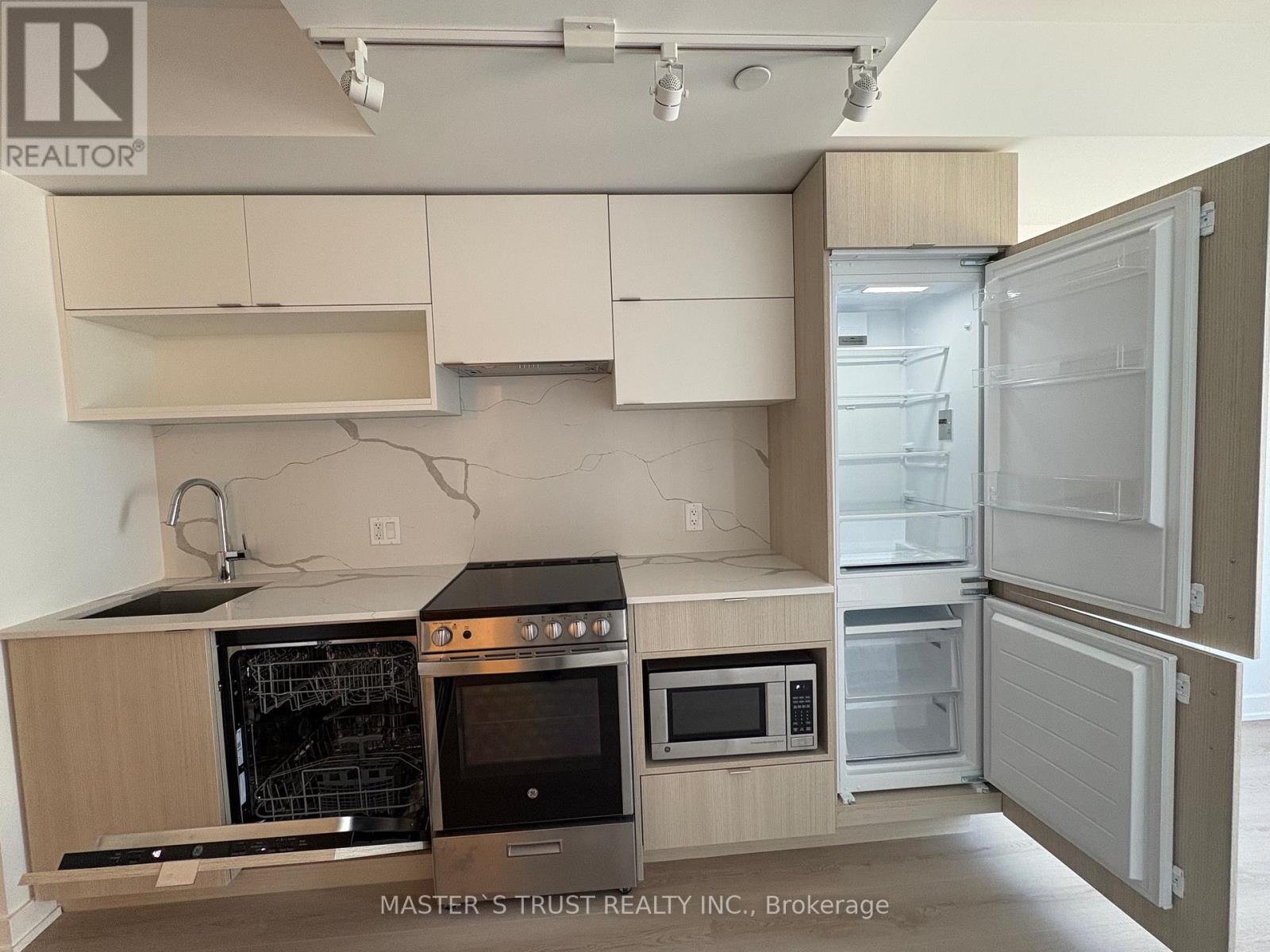 2302 - 100 Queen Street E, Toronto, Ontario  M5C 0B5 - Photo 10 - C13425388
