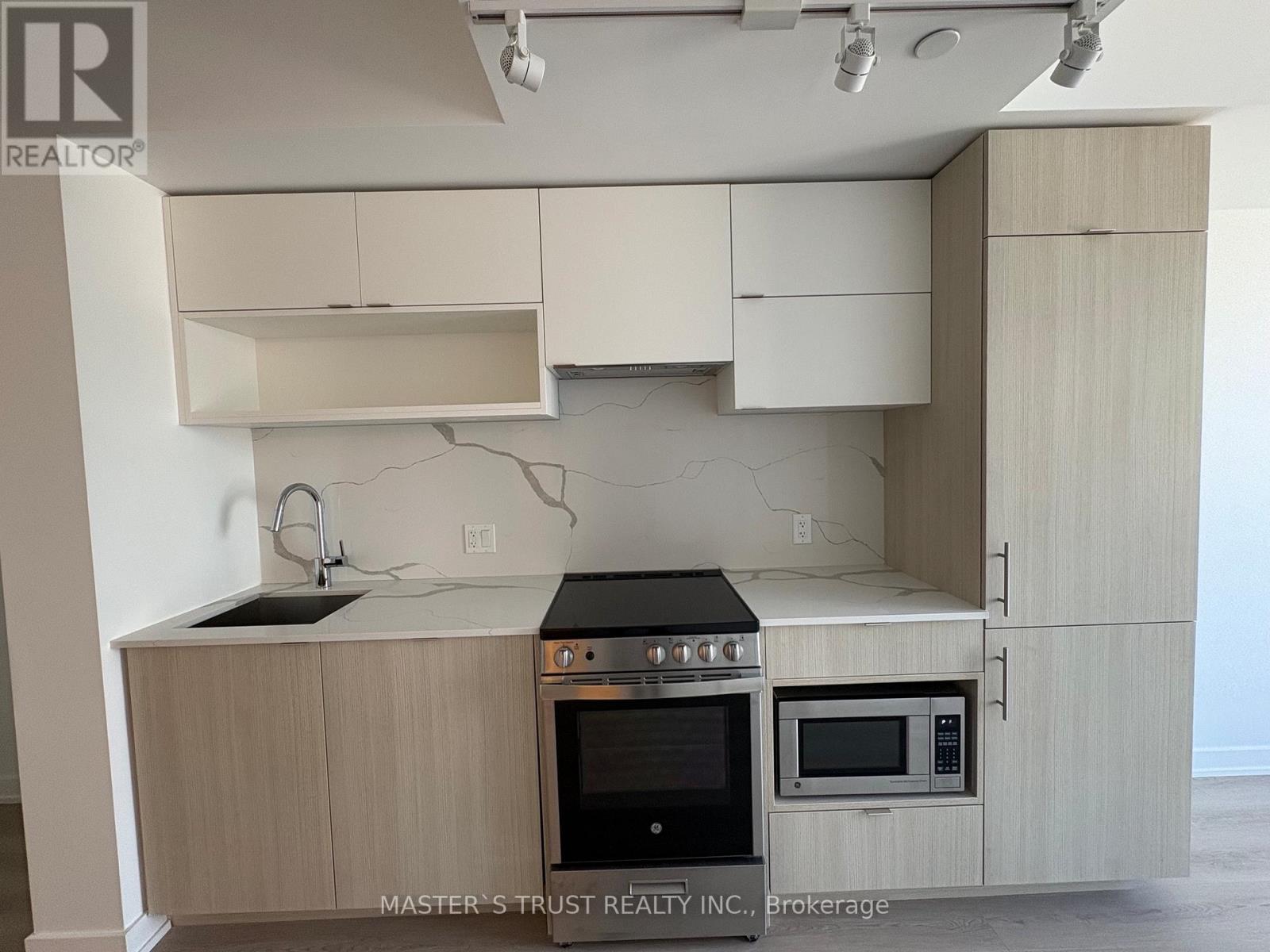 2302 - 100 Queen Street E, Toronto, Ontario  M5C 0B5 - Photo 11 - C13425388