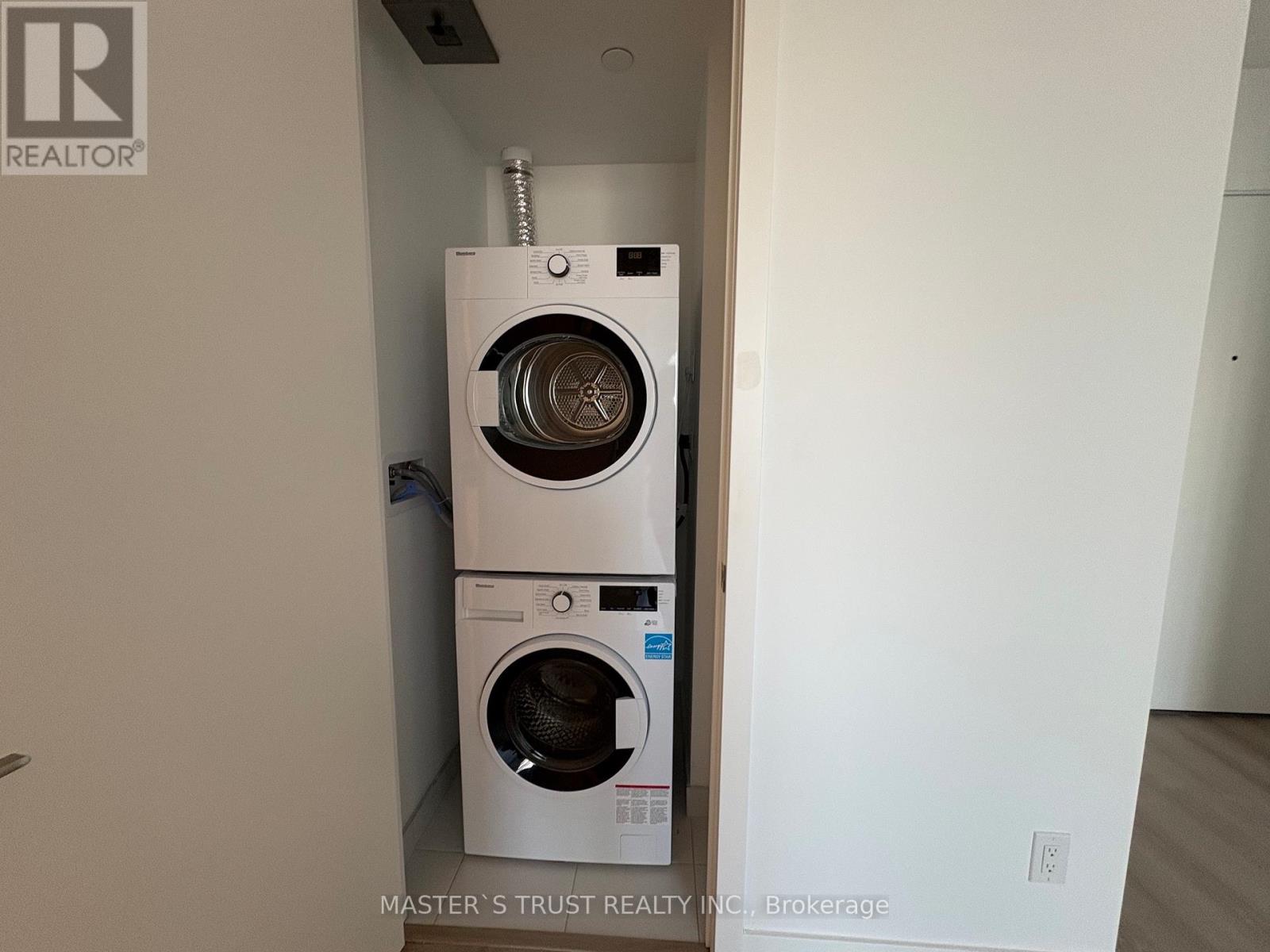 2302 - 100 Queen Street E, Toronto, Ontario  M5C 0B5 - Photo 14 - C13425388