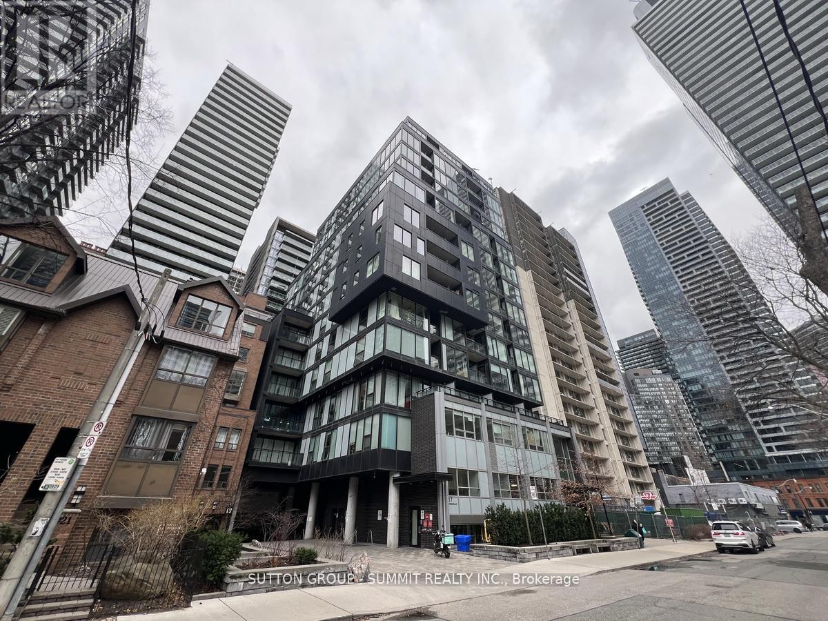 1704 - 17 DUNDONALD STREET, Toronto, Ontario
