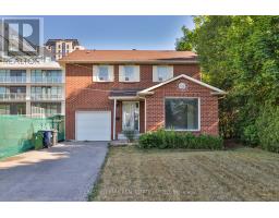 18 DERVOCK CRESCENT, Toronto, Ontario