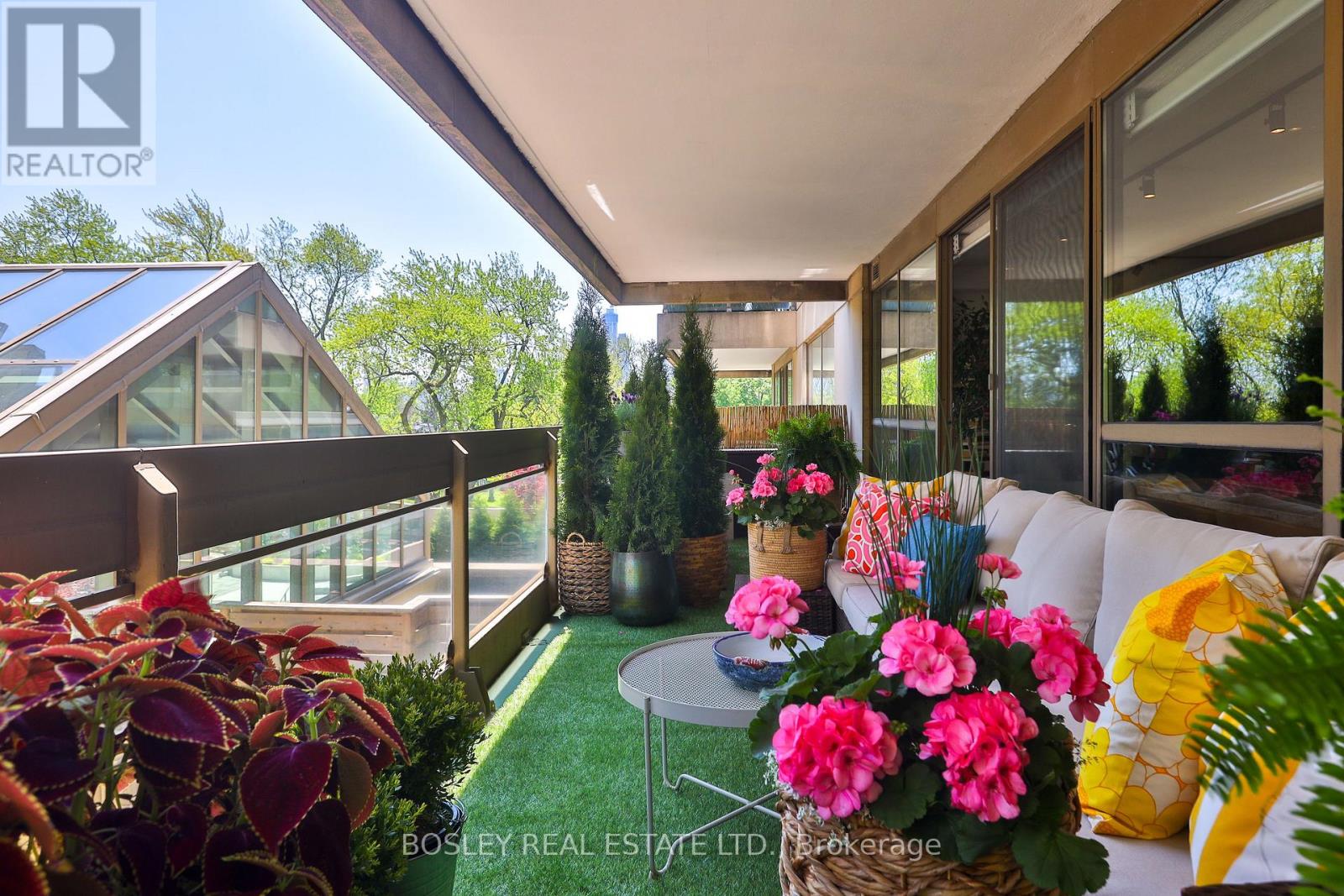306 - 63 St Clair Avenue W, Toronto, Ontario  M4V 2Y9 - Photo 28 - C13146790