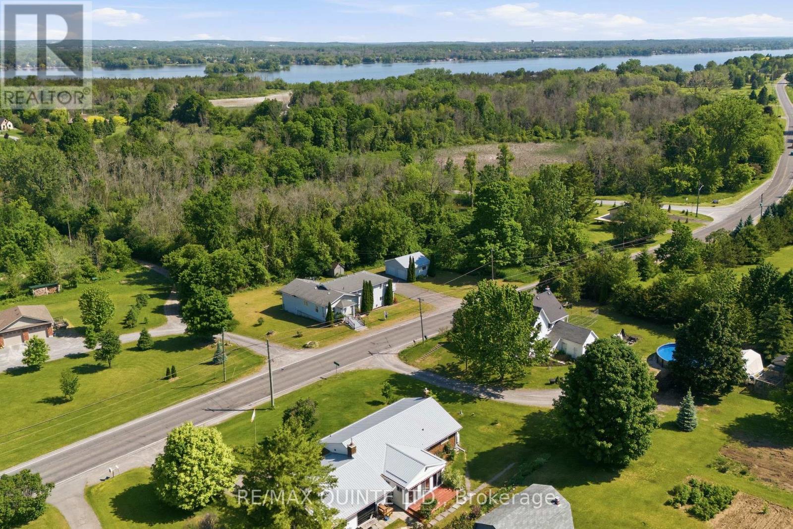 2118 County Road 3 Road, Prince Edward County, Ontario  K0K 1L0 - Photo 1 - X13028794