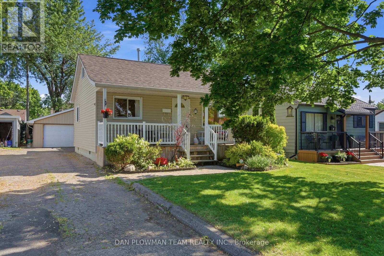 7 Beech Street, Ajax, Ontario  L1S 1V8 - Photo 2 - E13425302