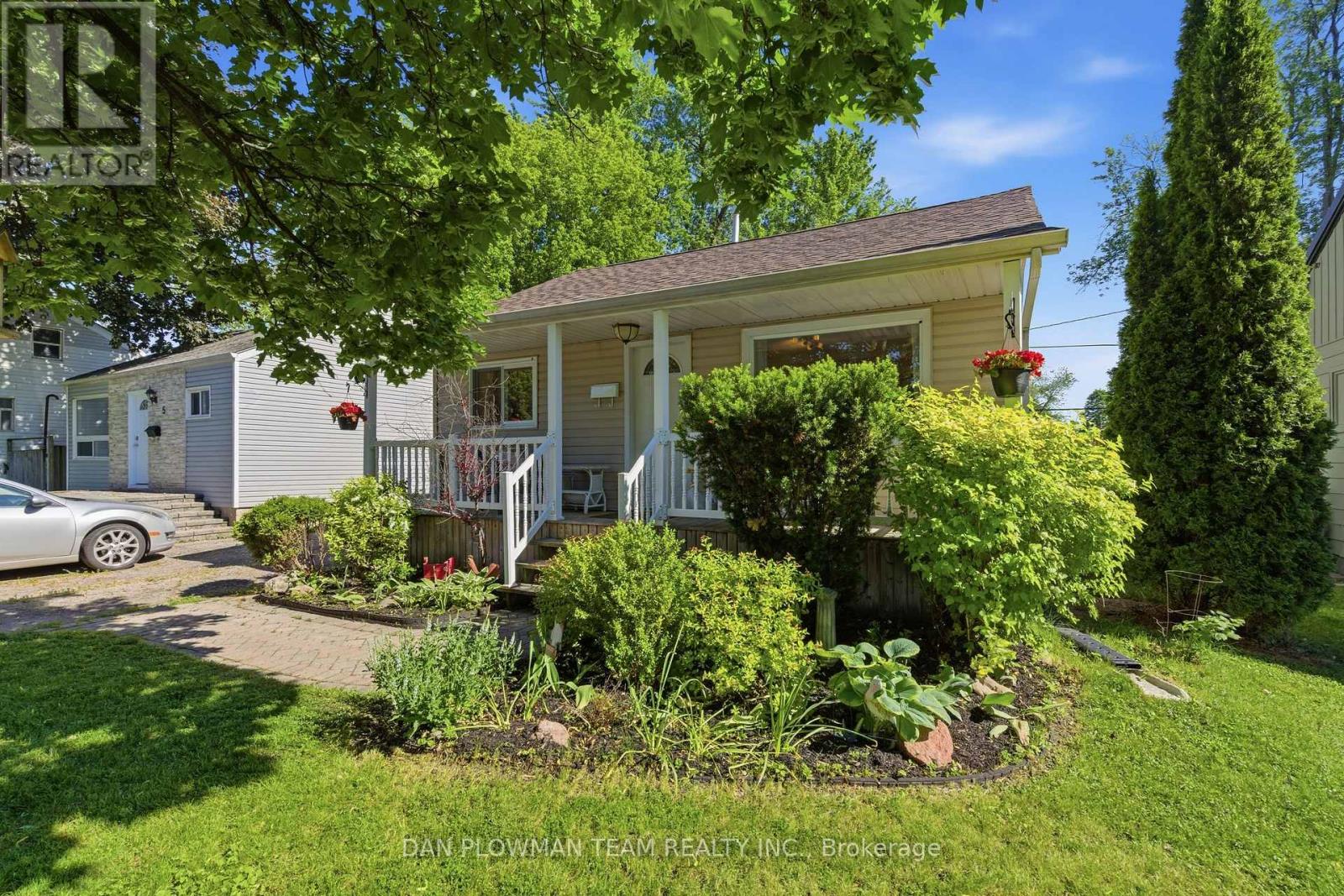 7 Beech Street, Ajax, Ontario  L1S 1V8 - Photo 3 - E13425302