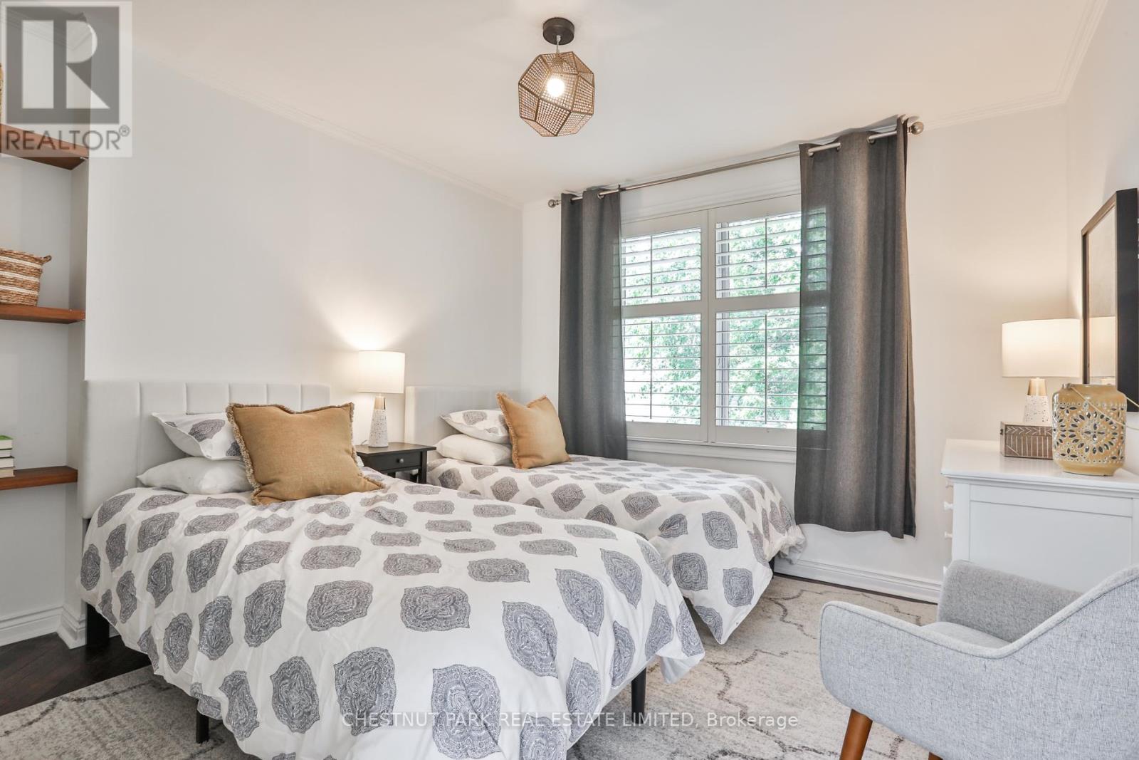 52 West Avenue W, Toronto, Ontario M4M 2L8 - Photo 12 - E13425474