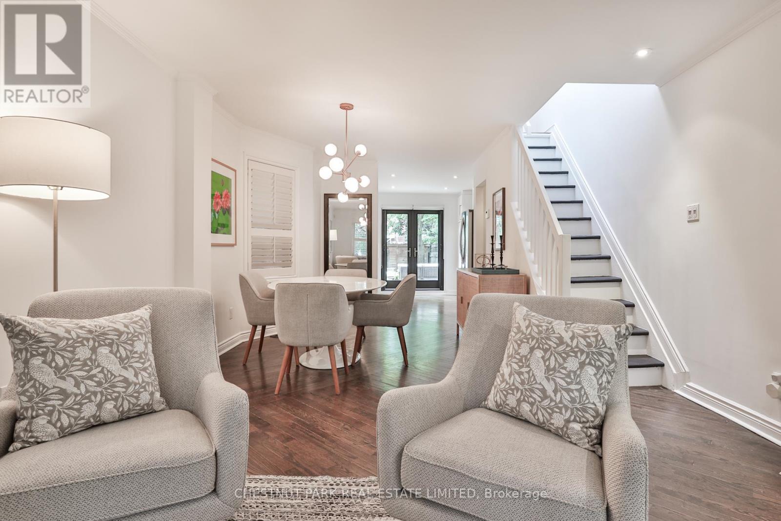 52 West Avenue W, Toronto, Ontario M4M 2L8 - Photo 4 - E13425474