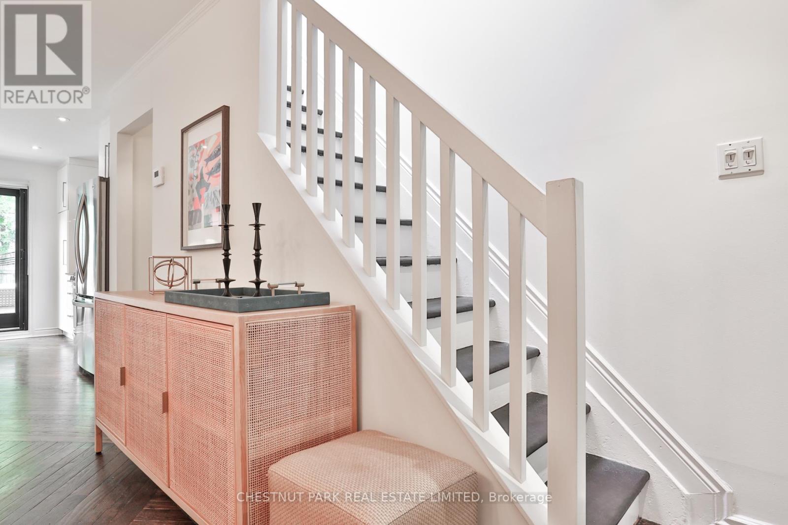 52 West Avenue W, Toronto, Ontario M4M 2L8 - Photo 6 - E13425474