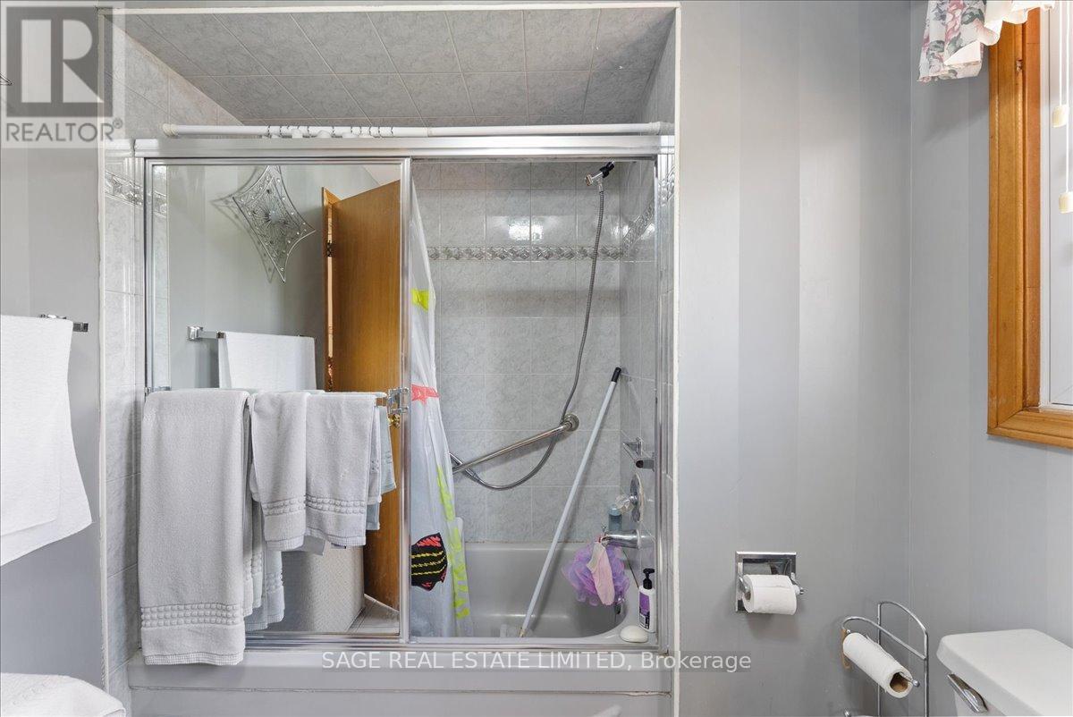 116 Butterfield Crescent, Vaughan, Ontario  L6A 1J3 - Photo 31 - N13425170