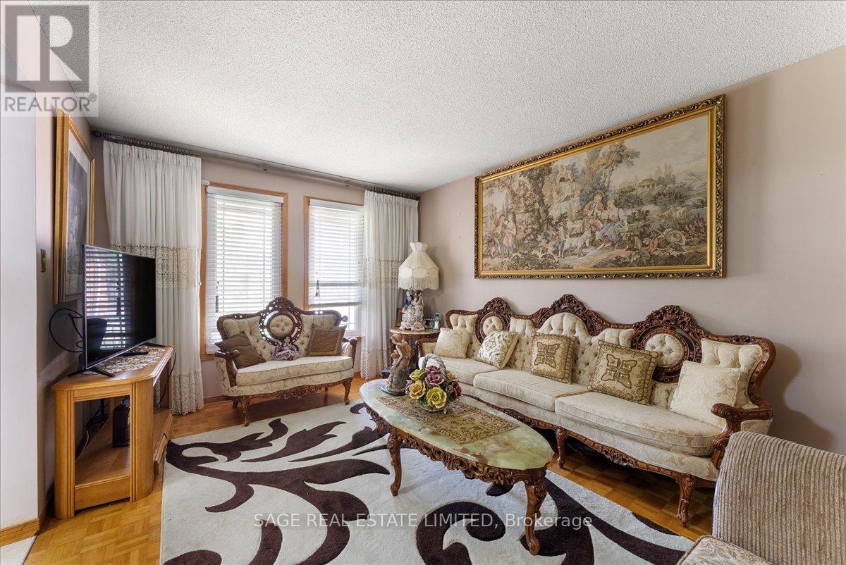 116 Butterfield Crescent, Vaughan, Ontario  L6A 1J3 - Photo 6 - N13425170