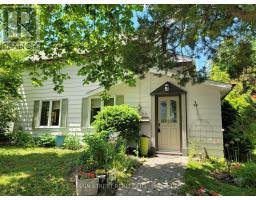60 NIAGARA STREET, Newmarket, Ontario