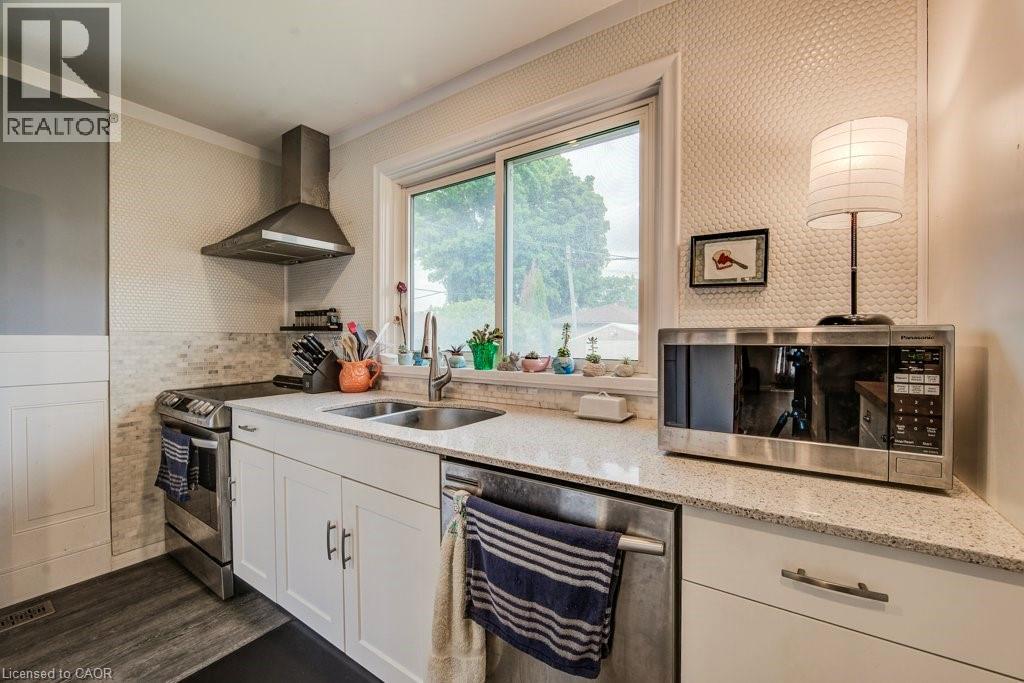 468 Highland Road E, Kitchener, Ontario  N2M 3W7 - Photo 8 - 40837111
