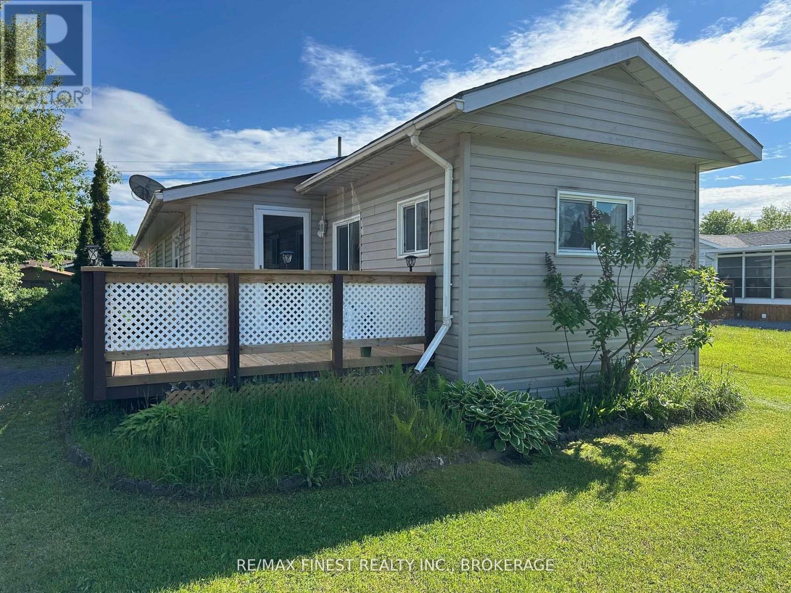 4425 FRONT STREET, Frontenac, Ontario