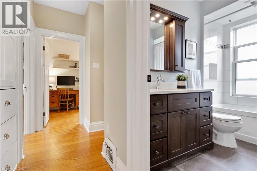 11 Earl Street, Kitchener, Ontario  N2M 2V5 - Photo 27 - 40835708