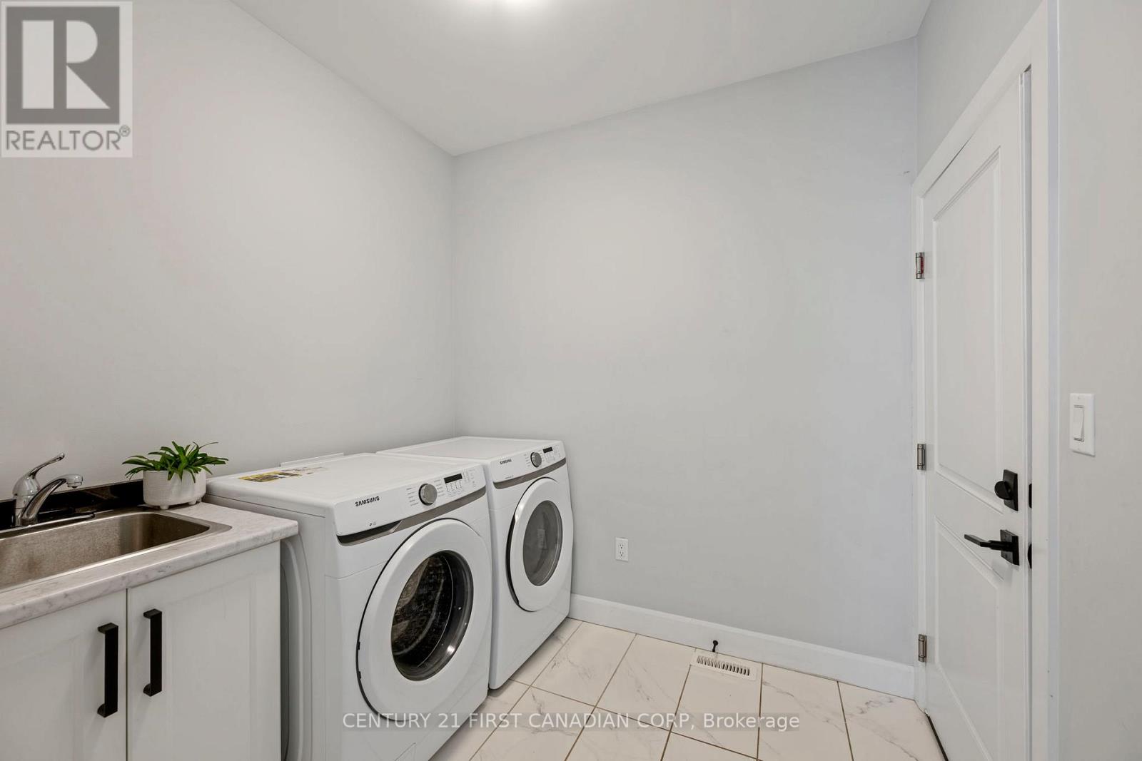 1298 Sandbar Street, London North, Ontario  N6G 5K3 - Photo 16 - X13425718