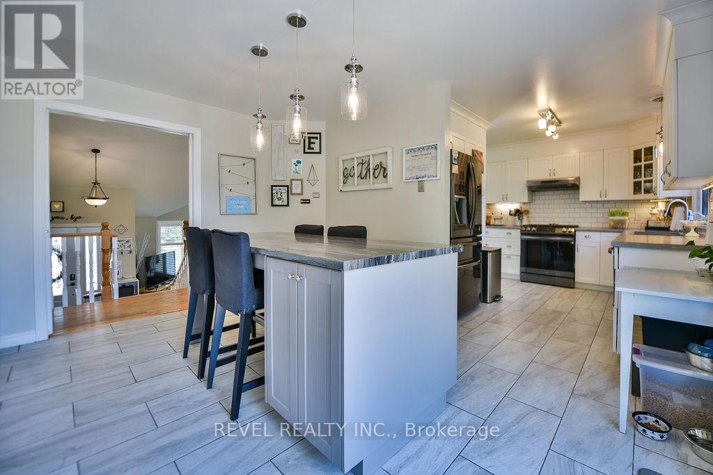 256 Bonaventure Drive, Timmins, Ontario  P4R 1L4 - Photo 11 - T13425816