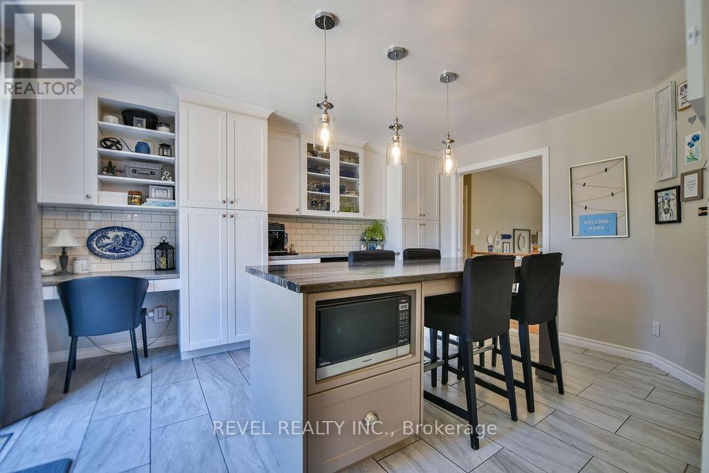 256 Bonaventure Drive, Timmins, Ontario  P4R 1L4 - Photo 13 - T13425816
