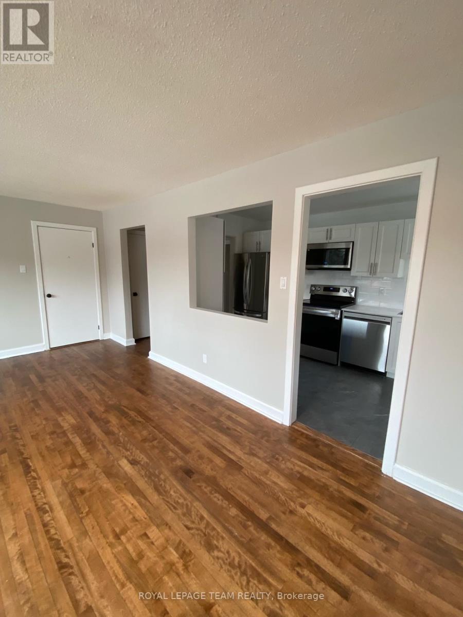 1 - 228 Woodroffe Avenue, Ottawa, Ontario  K2A 3V4 - Photo 4 - X13425848
