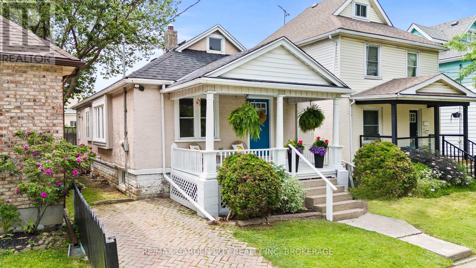 247 Lake Street