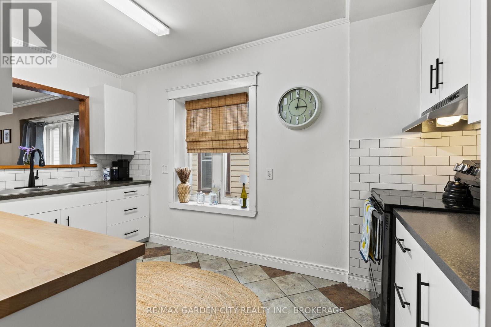 247 Lake Street, St. Catharines, Ontario  L2R 5Z5 - Photo 14 - X13425802