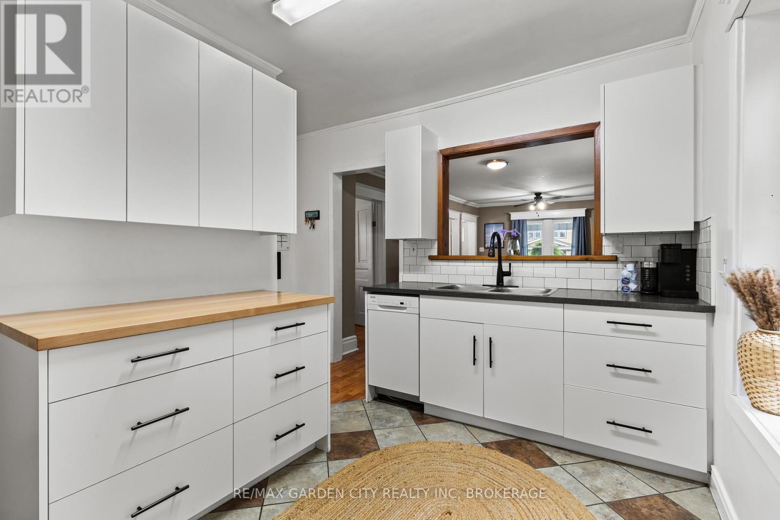 247 Lake Street, St. Catharines, Ontario  L2R 5Z5 - Photo 15 - X13425802