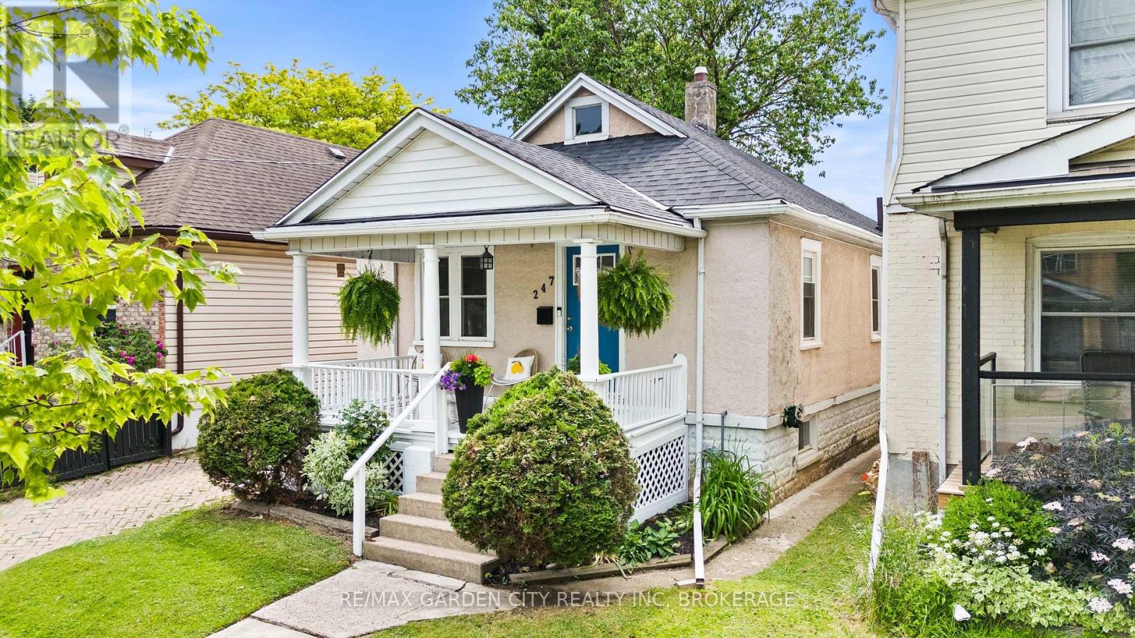 247 Lake Street, St. Catharines, Ontario  L2R 5Z5 - Photo 3 - X13425802