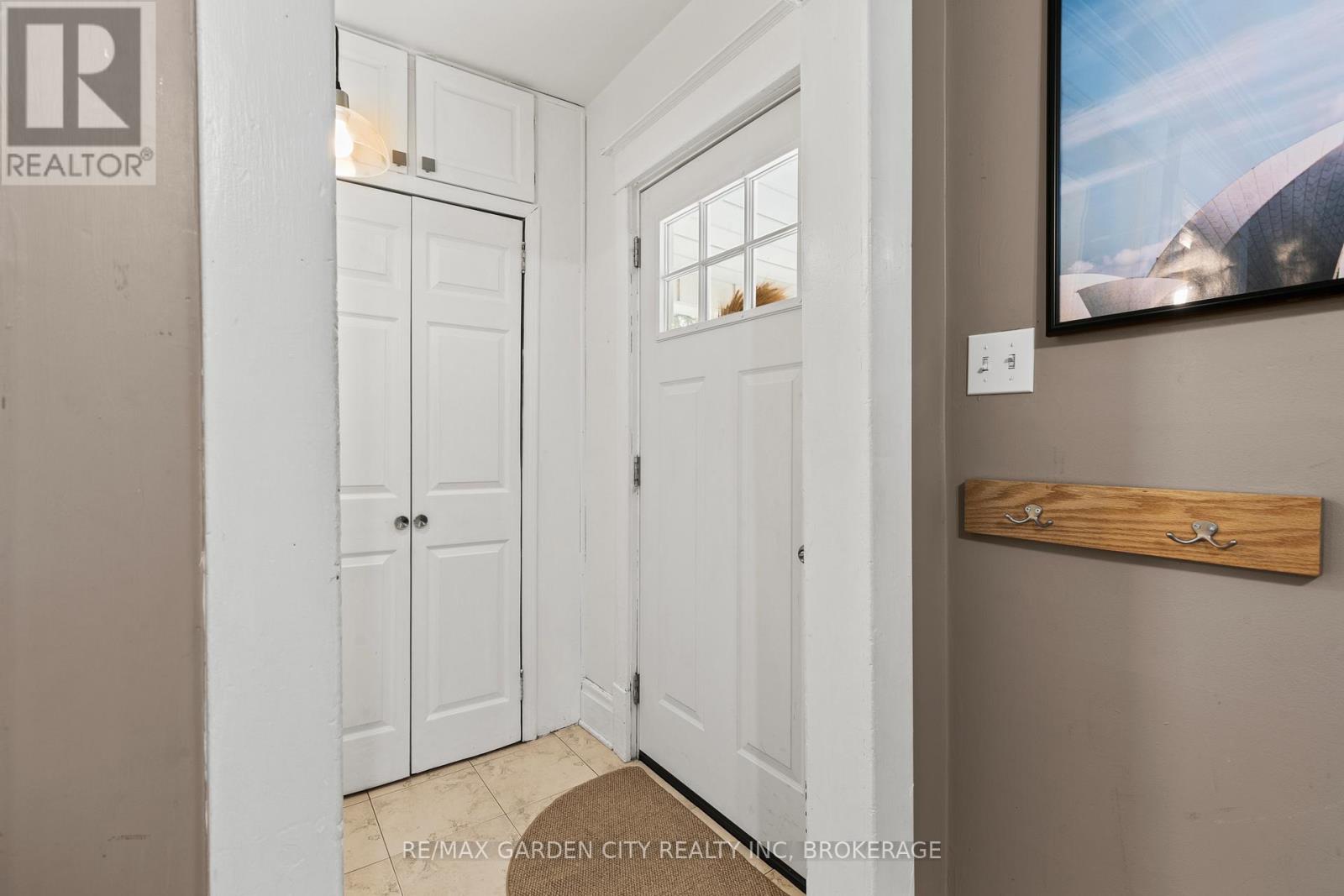247 Lake Street, St. Catharines, Ontario  L2R 5Z5 - Photo 6 - X13425802