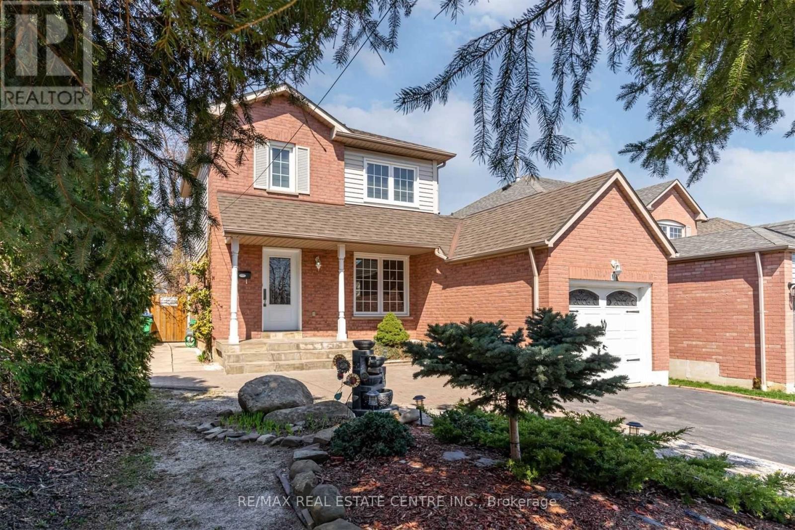 16 NECTARINE CRESCENT, Brampton, Ontario