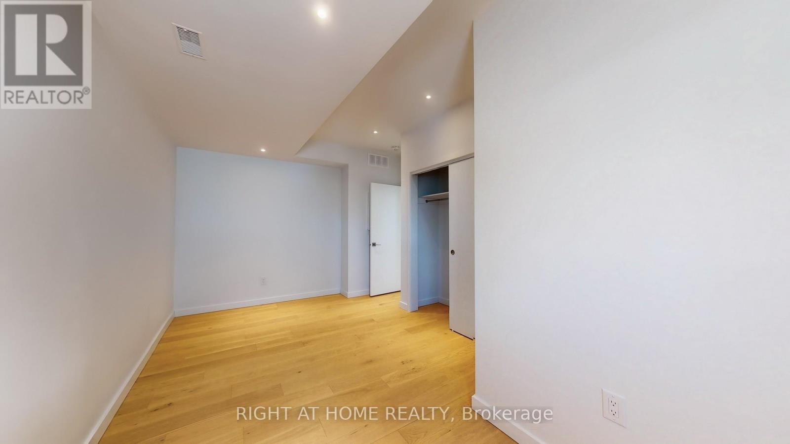 Unit 5 - 3122 Dundas Street W, Toronto, Ontario  M6P 2A1 - Photo 16 - W13425478