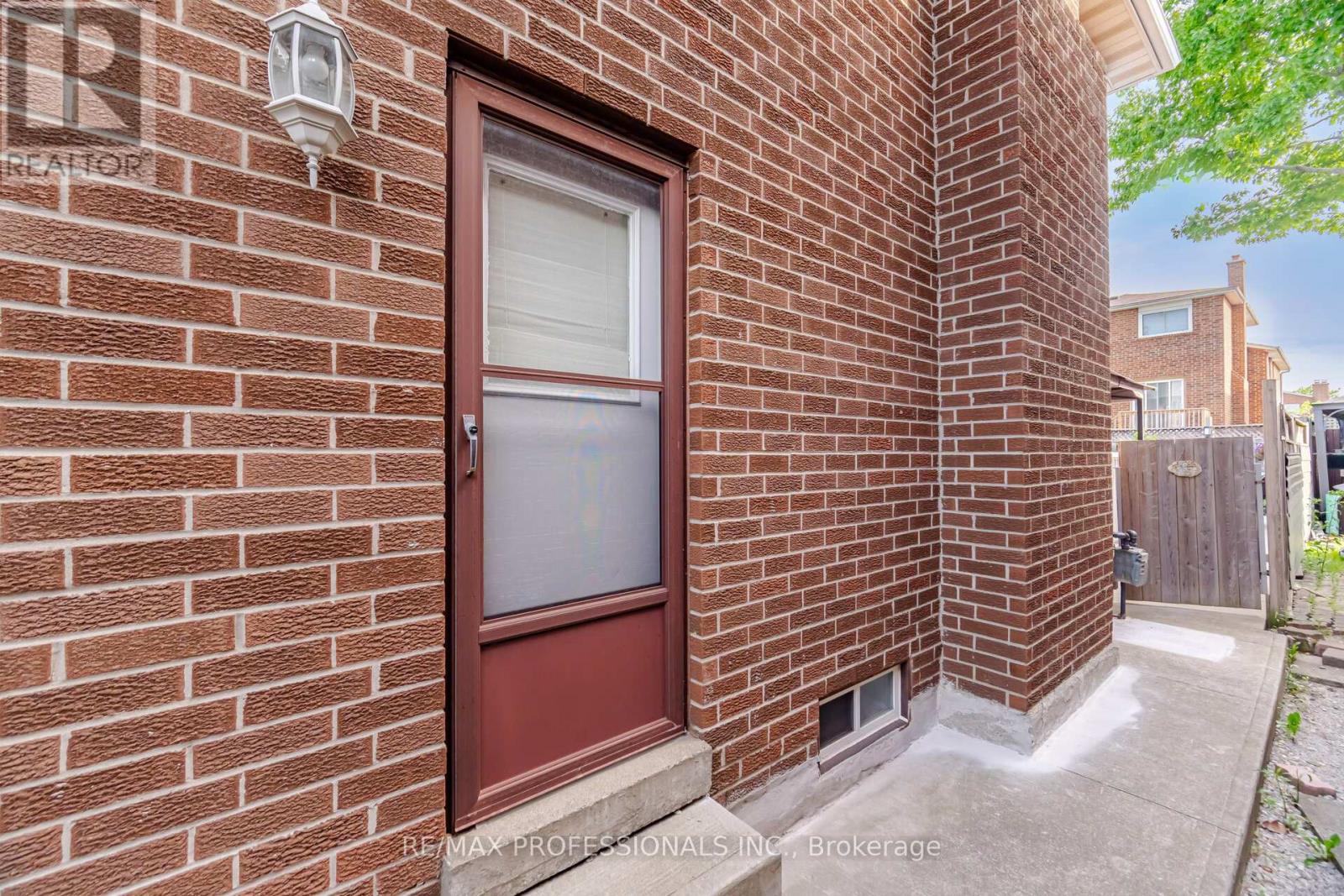 40 Braidwood Lake Road, Brampton, Ontario  L6Z 1X6 - Photo 42 - W13425558