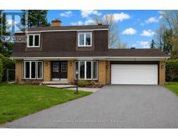15 HALLOWELL COURT, Ottawa, Ontario