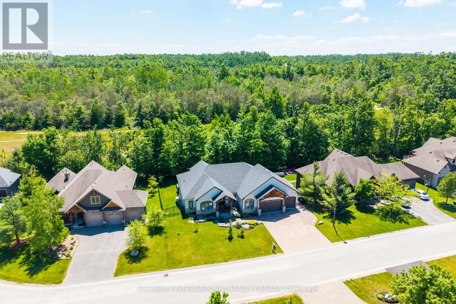 7 Ridgewood Court, Oro-Medonte, Ontario  L0L 2L0 - Photo 3 - S12816760
