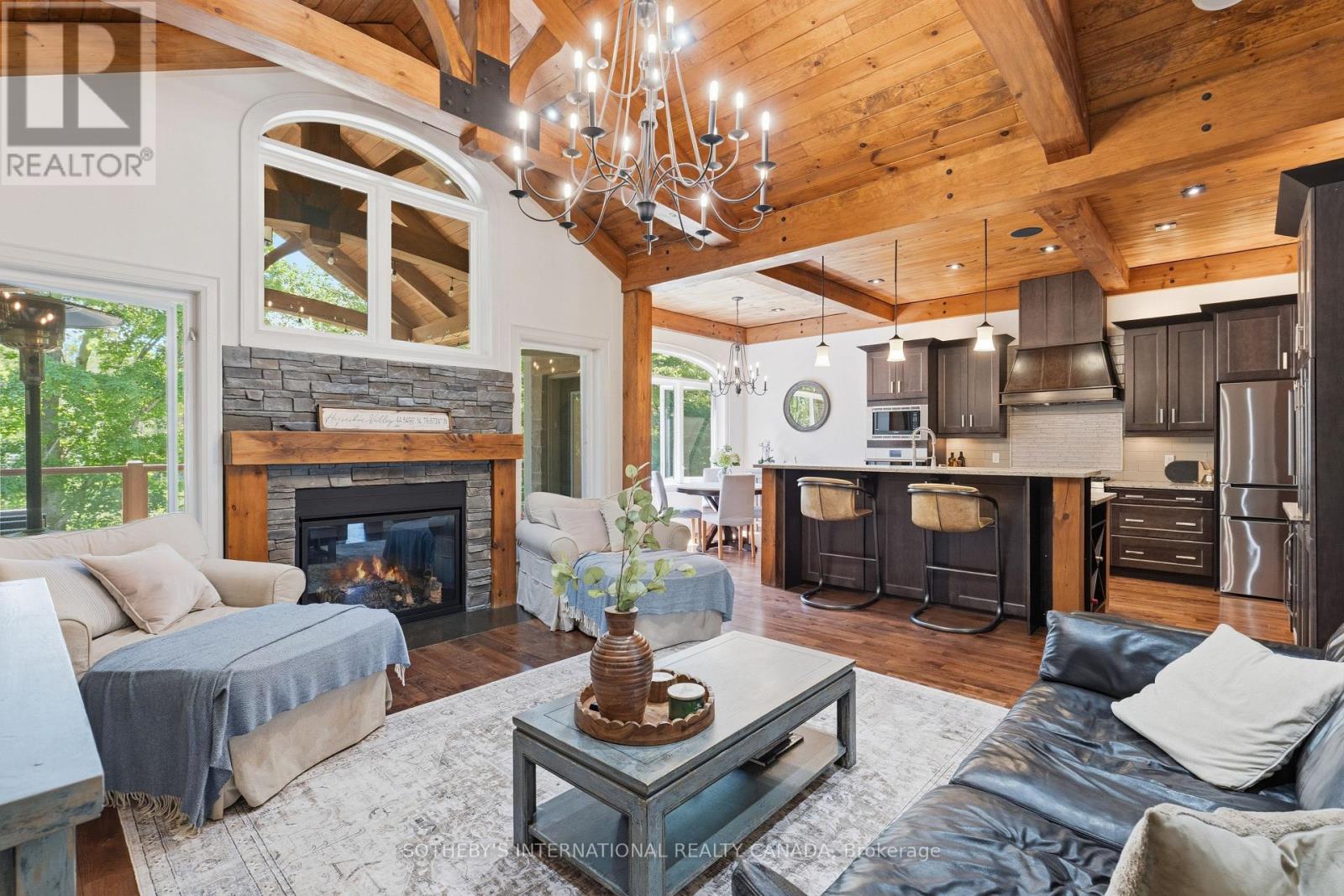 7 Ridgewood Court, Oro-Medonte, Ontario  L0L 2L0 - Photo 5 - S12816760