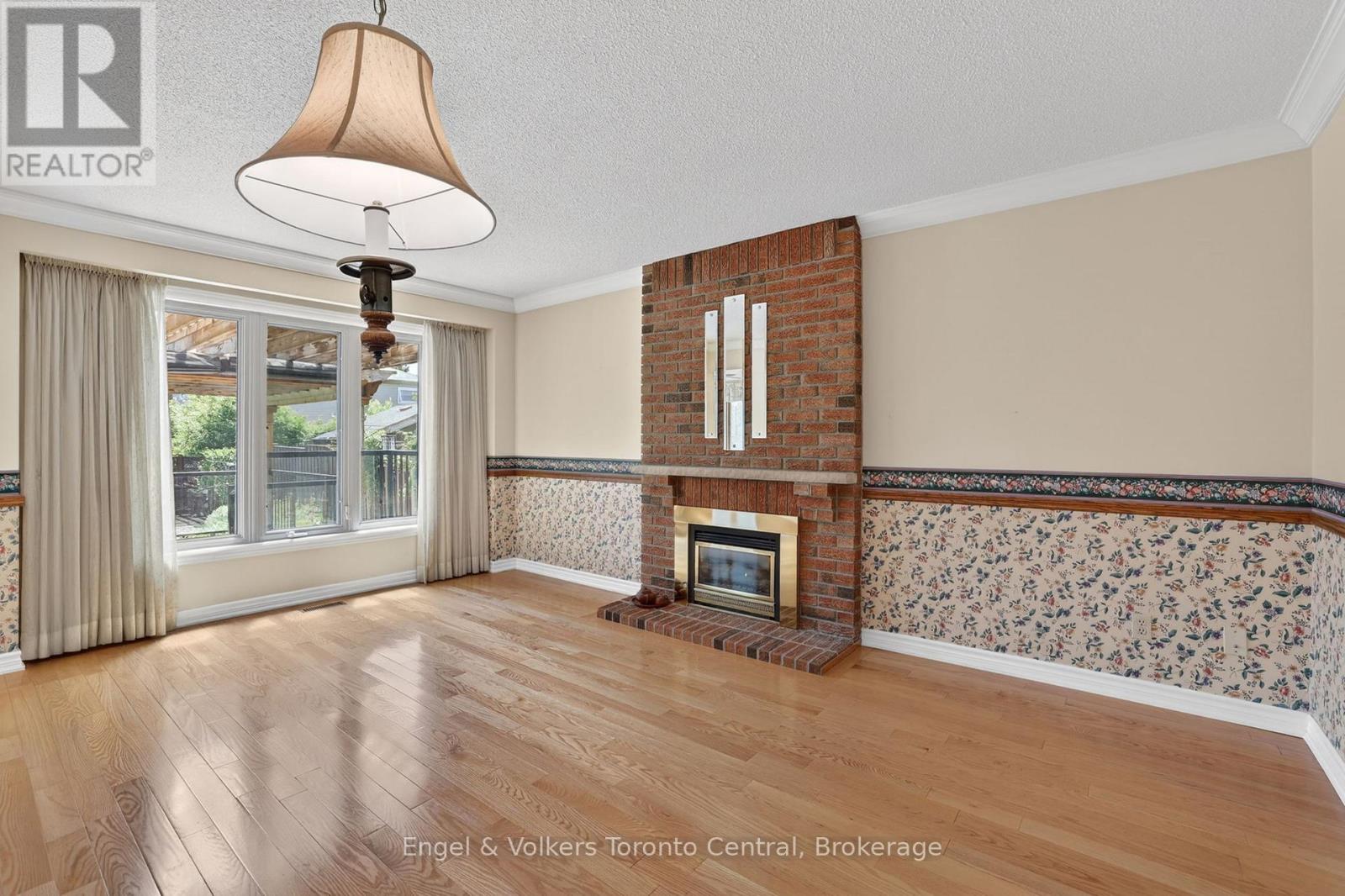 32 Milford Crescent, Brampton (Central Park), Ontario  L6S 3E4 - Photo 12 - W13425800