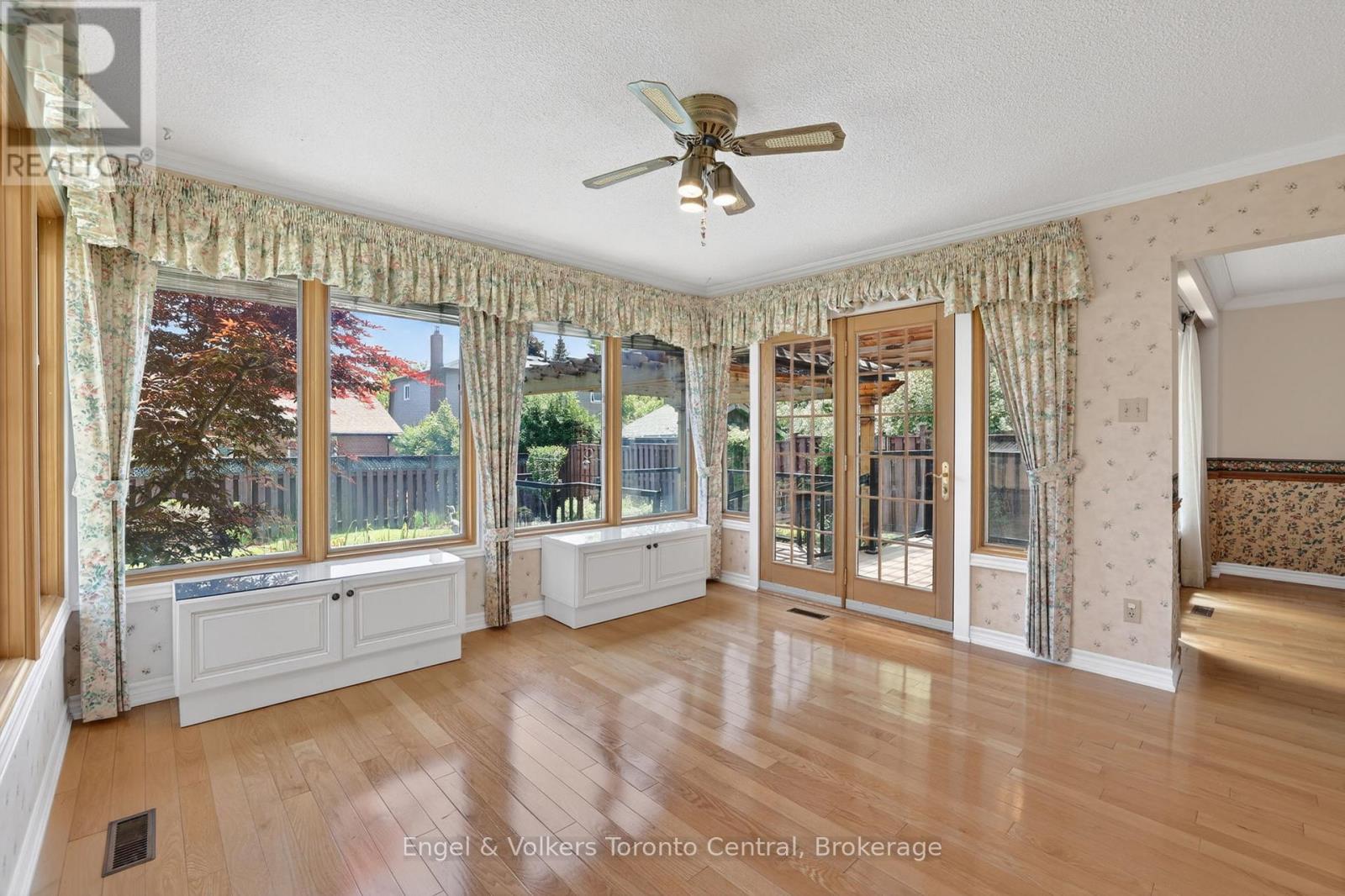 32 Milford Crescent, Brampton (Central Park), Ontario  L6S 3E4 - Photo 18 - W13425800