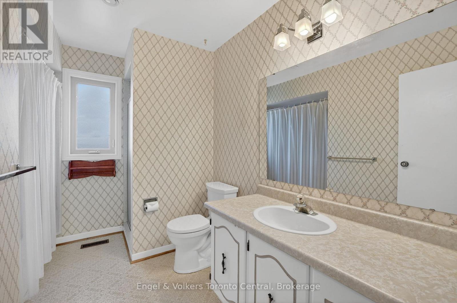 32 Milford Crescent, Brampton (Central Park), Ontario  L6S 3E4 - Photo 26 - W13425800