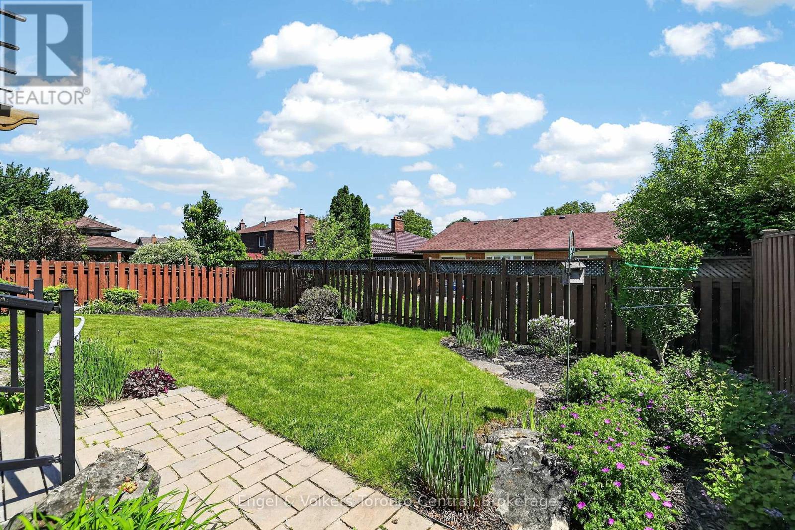 32 Milford Crescent, Brampton (Central Park), Ontario  L6S 3E4 - Photo 39 - W13425800