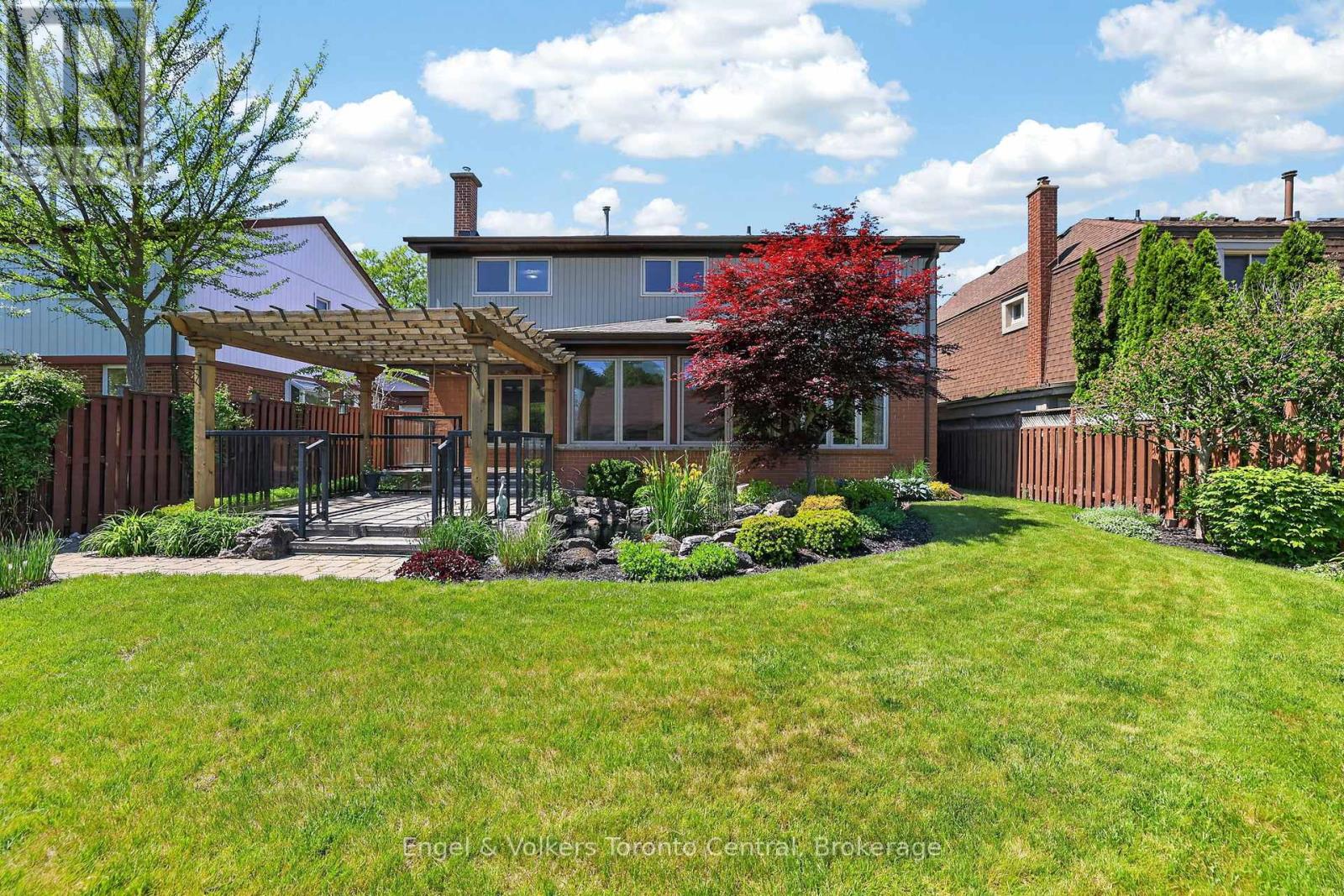 32 Milford Crescent, Brampton (Central Park), Ontario  L6S 3E4 - Photo 41 - W13425800
