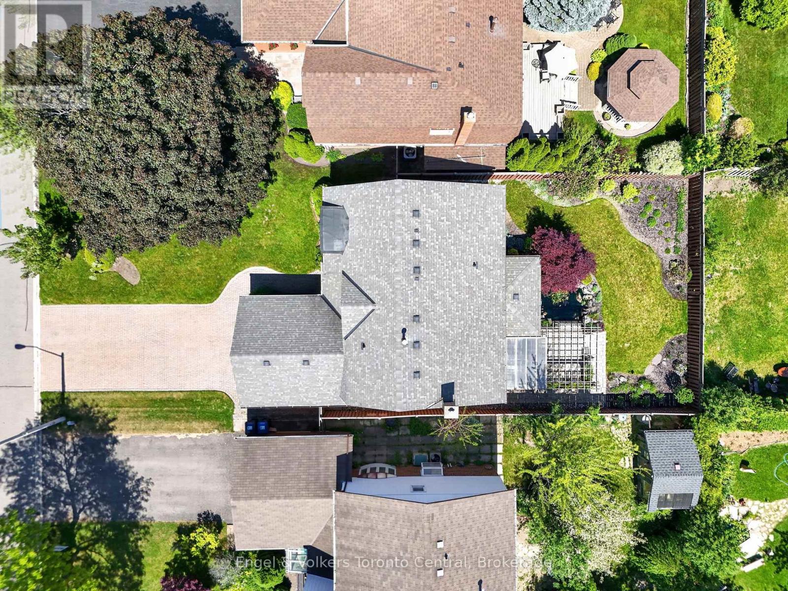32 Milford Crescent, Brampton (Central Park), Ontario  L6S 3E4 - Photo 47 - W13425800