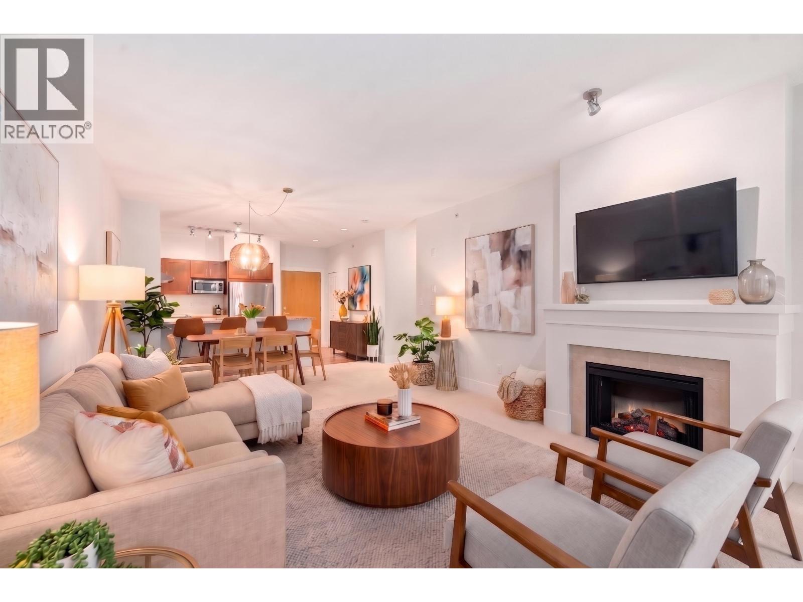 419 1111 E 27TH STREET, North Vancouver, British Columbia
