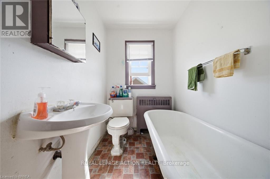 26 Alice Street, Brantford, Ontario  N3R 1Y2 - Photo 19 - X13425166
