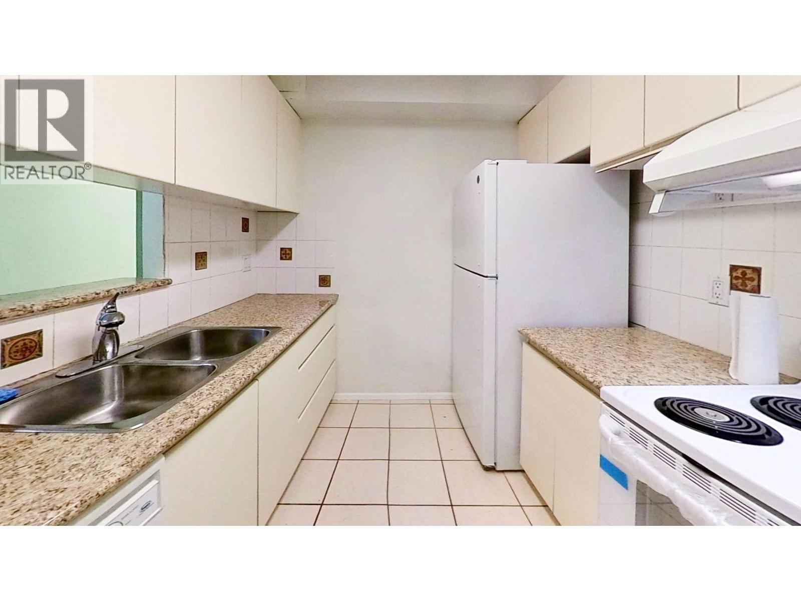 204 2668 ASH STREET, Vancouver, British Columbia