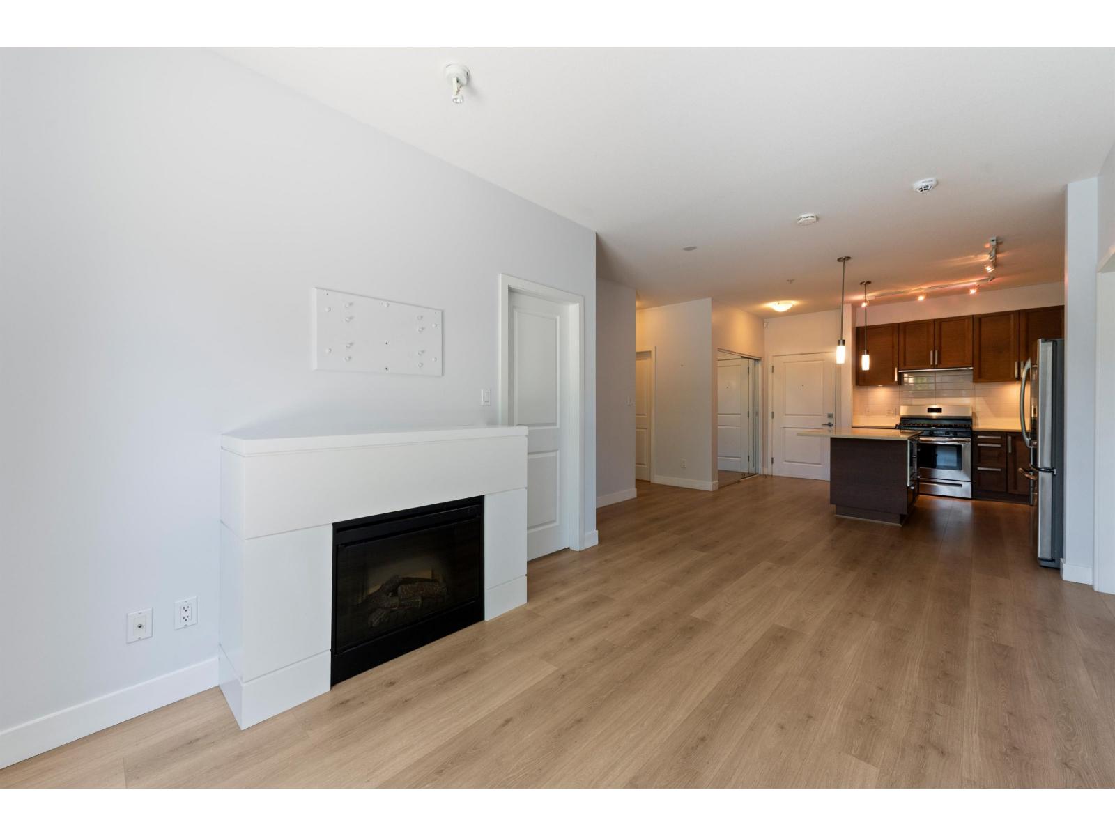 226 15850 26 Avenue, Surrey, British Columbia  V3Z 2N6 - Photo 3 - R3133092