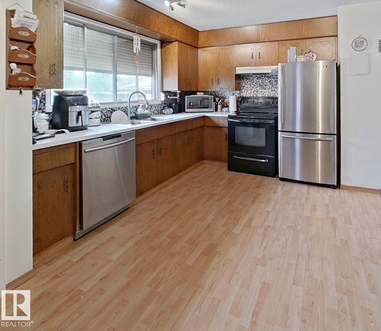 3718 136a Av NW NW, Edmonton, Alberta  T5A 2P4 - Photo 12 - E4492763