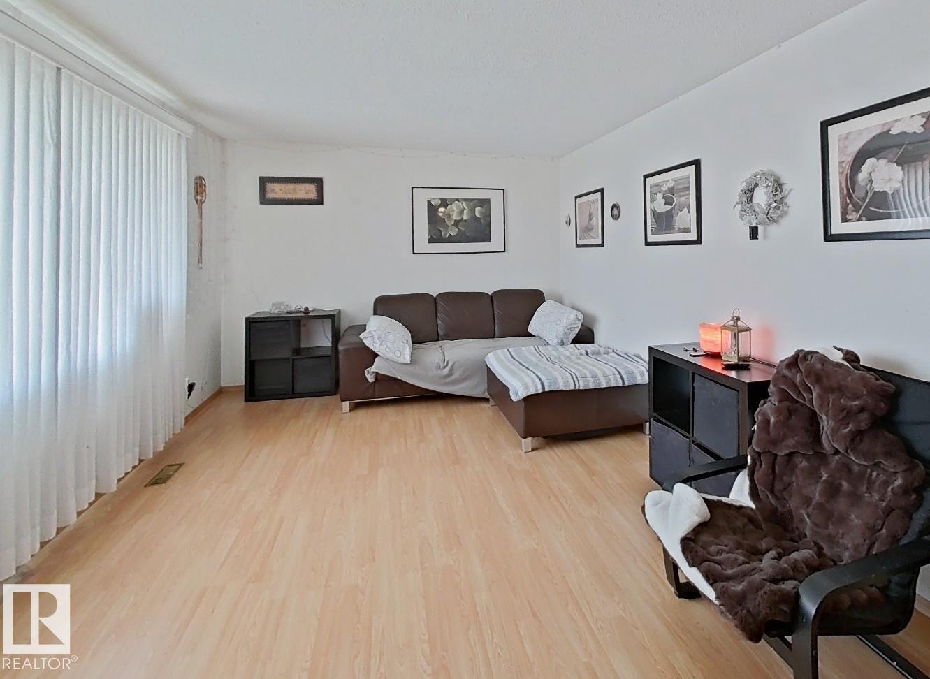 3718 136a Av NW NW, Edmonton, Alberta  T5A 2P4 - Photo 7 - E4492763