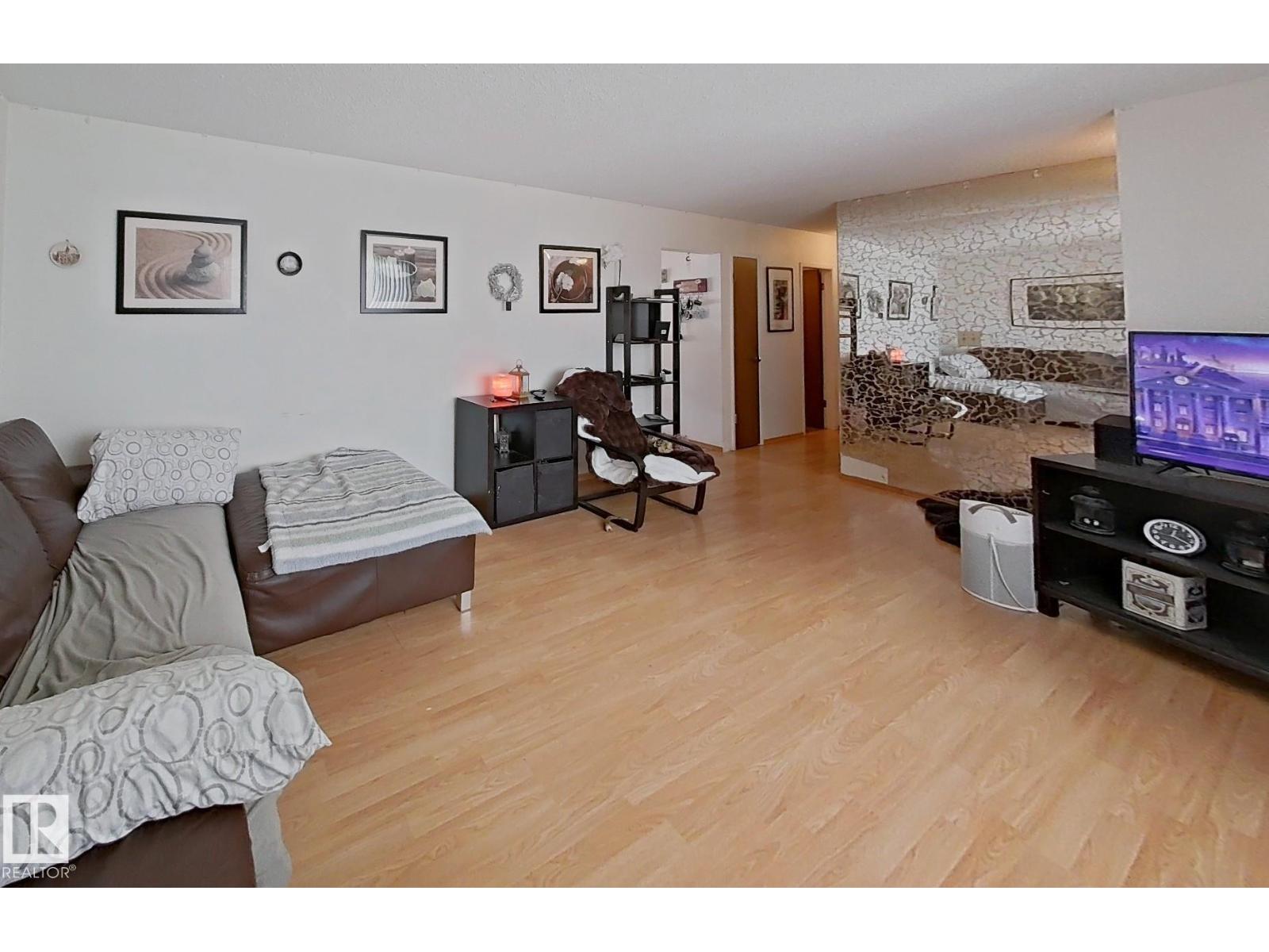 3718 136a Av NW NW, Edmonton, Alberta  T5A 2P4 - Photo 9 - E4492763