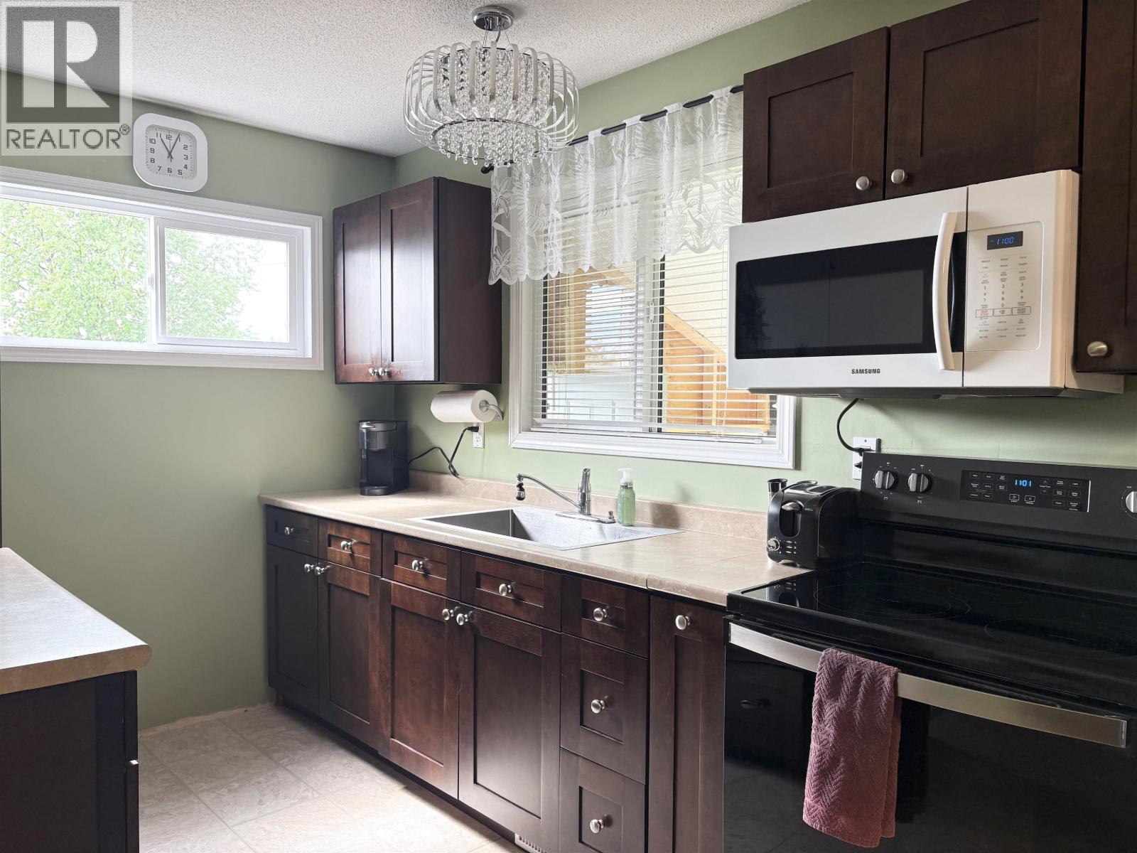 440 Panda Avenue, Bear Lake, British Columbia  V0J 3G0 - Photo 2 - R3134491