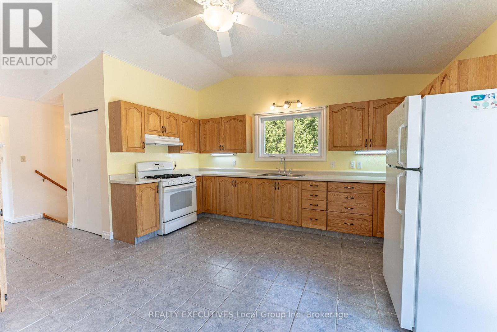 153 Big Bend Avenue, Powassan, Ontario  P0H 1Z0 - Photo 10 - X13425636