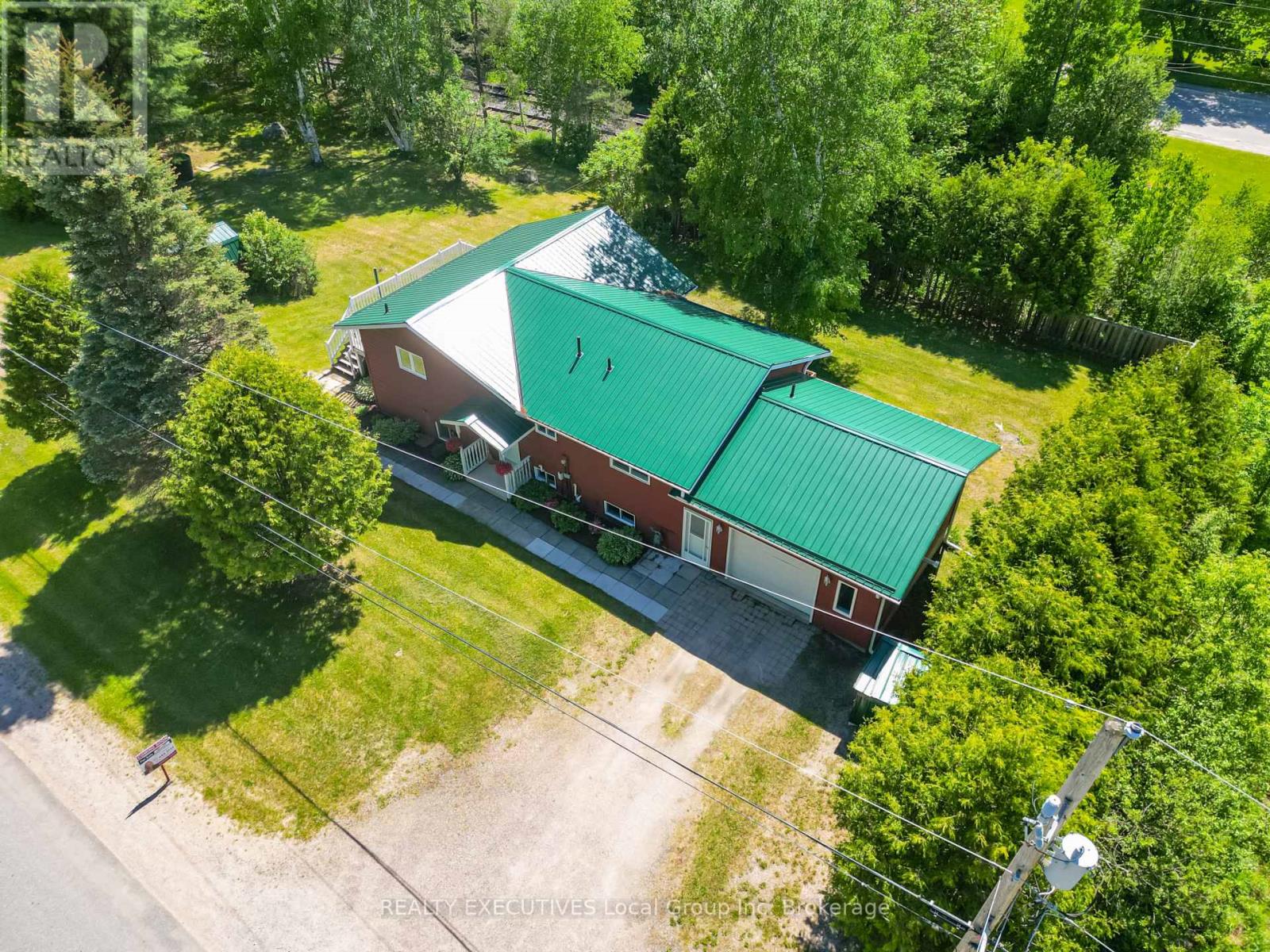 153 Big Bend Avenue, Powassan, Ontario  P0H 1Z0 - Photo 2 - X13425636