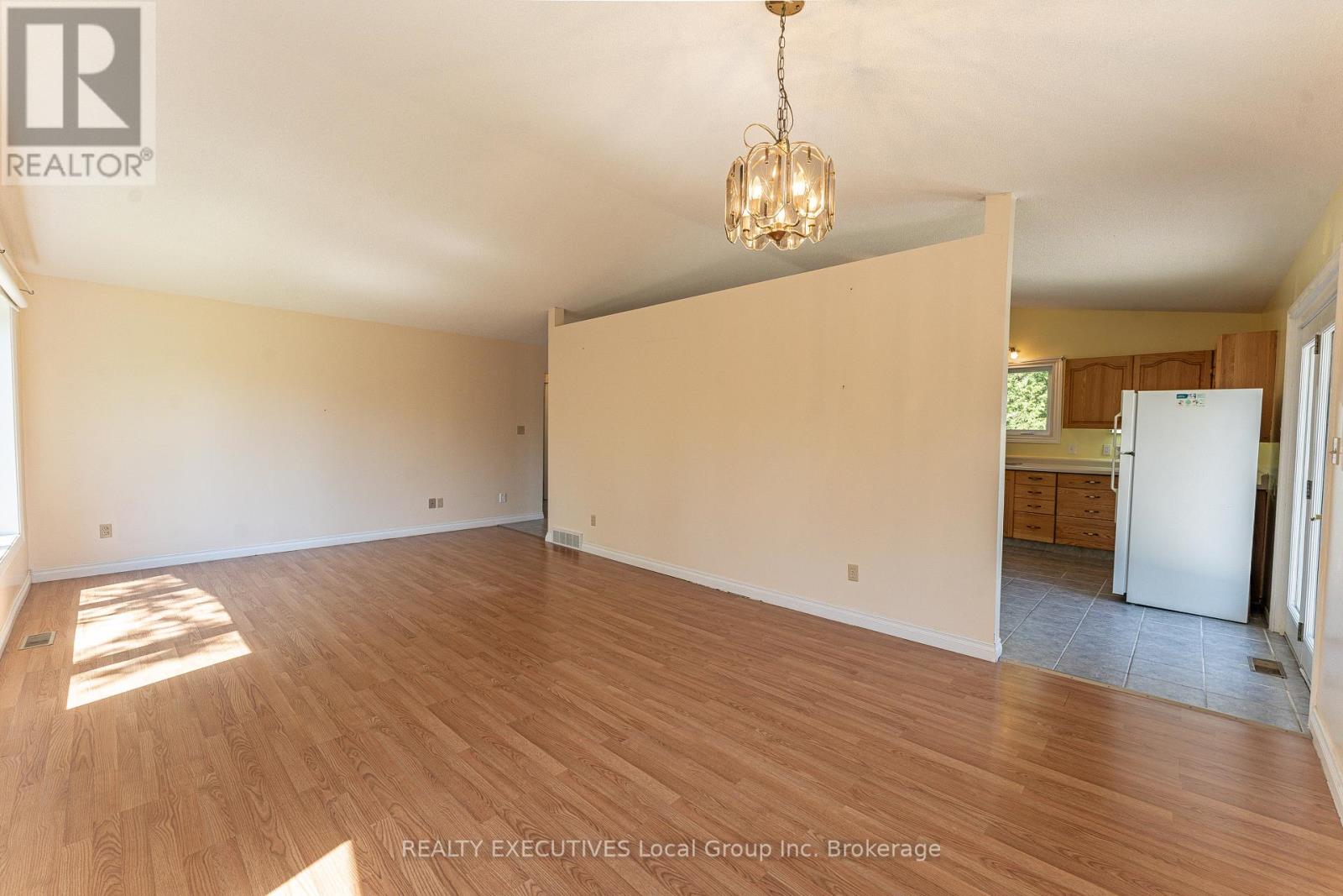 153 Big Bend Avenue, Powassan, Ontario  P0H 1Z0 - Photo 8 - X13425636